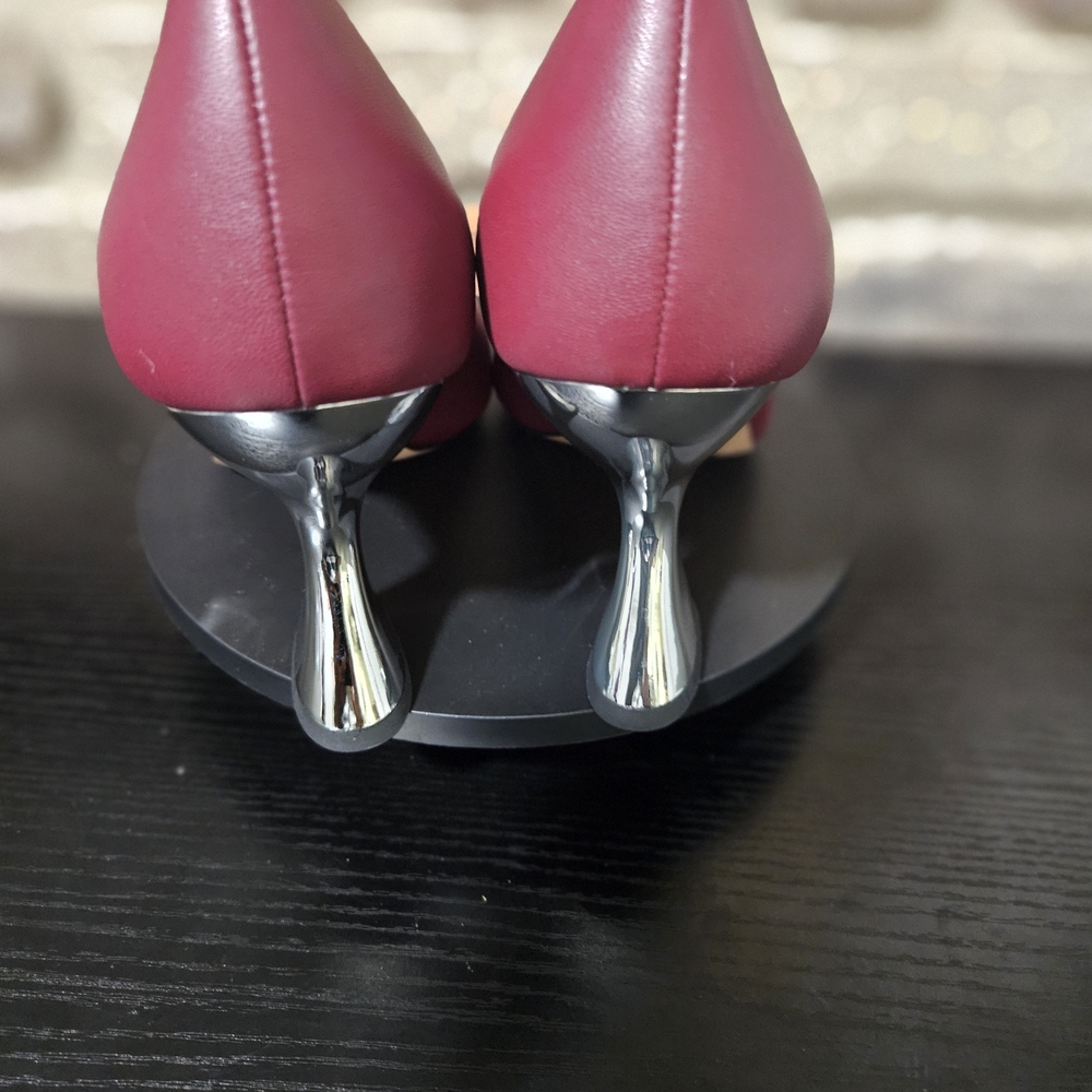 Katy Perry Collections Burgundy Heels with Silver Accent - Picture 4 of 6